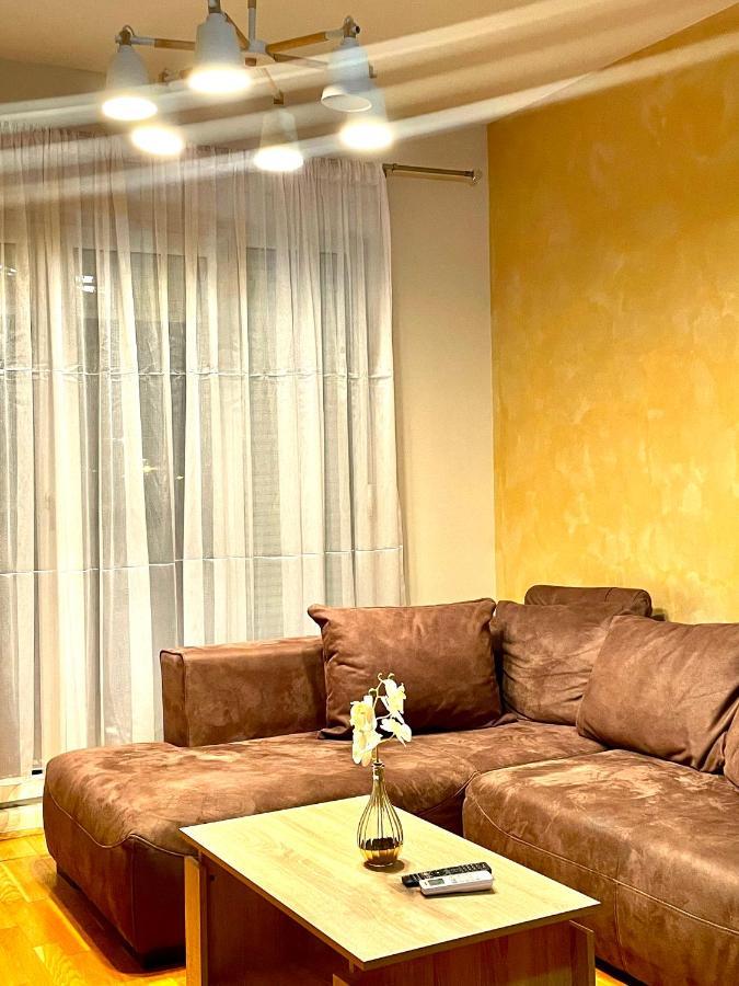 شقة Naki Apartman بودغوريتْسا المظهر الخارجي الصورة